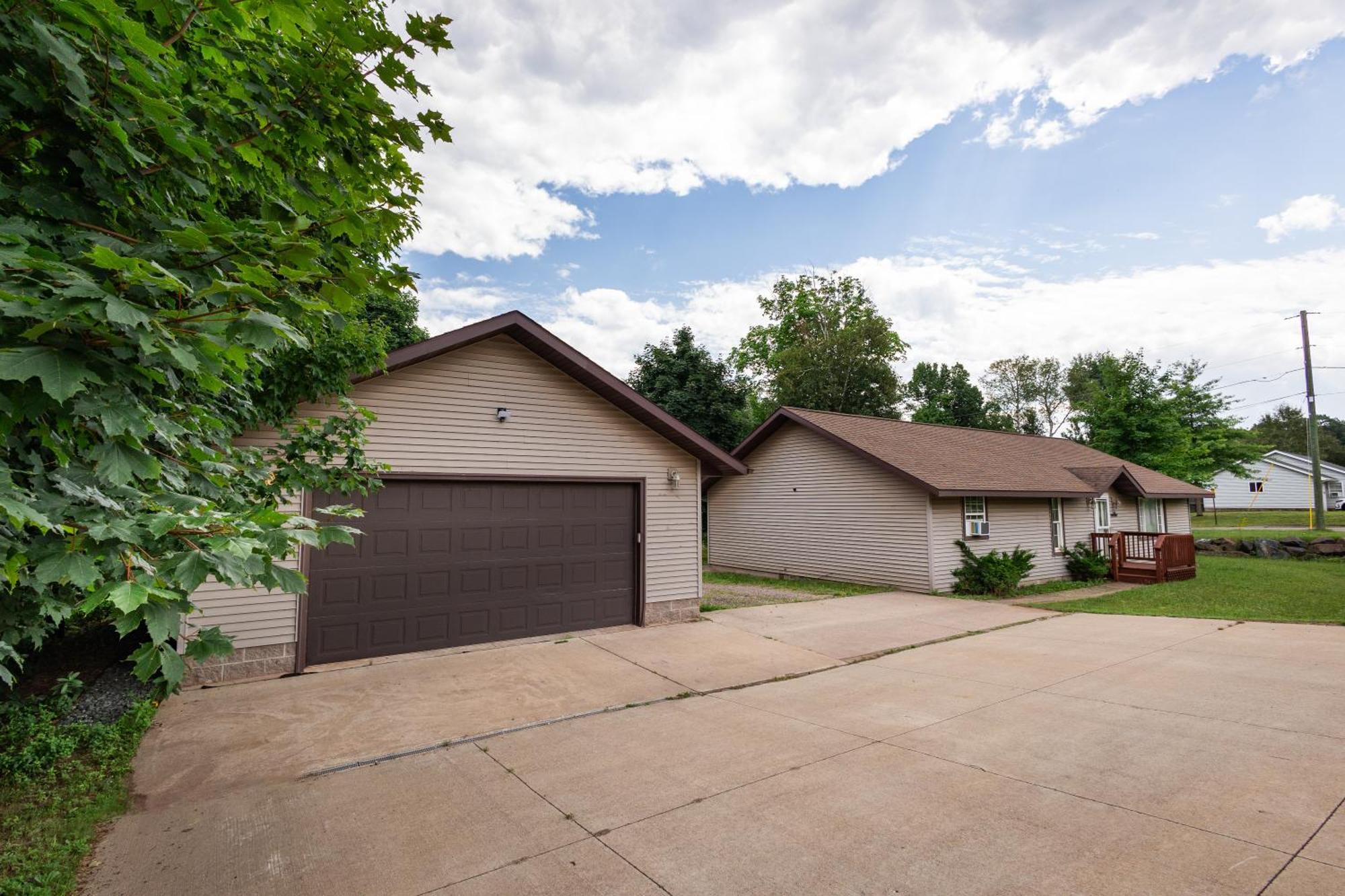 Indoor Hot-Tub! Spacious & Updated Mqt Township Home! Marquette Esterno foto