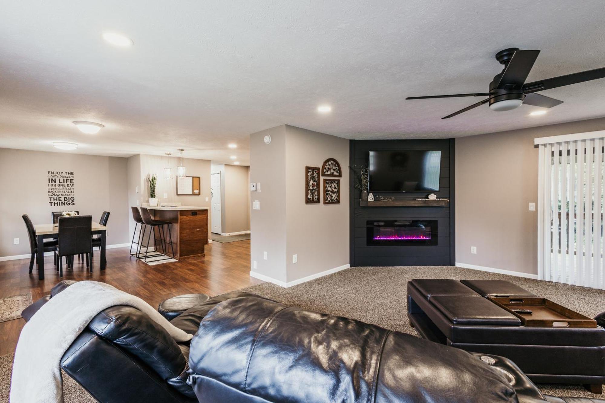 Indoor Hot-Tub! Spacious & Updated Mqt Township Home! Marquette Esterno foto